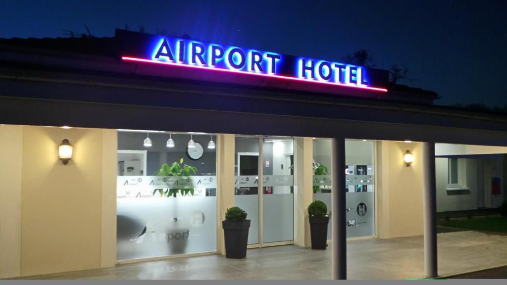 Airport-Hotel Mauregard Exterior photo